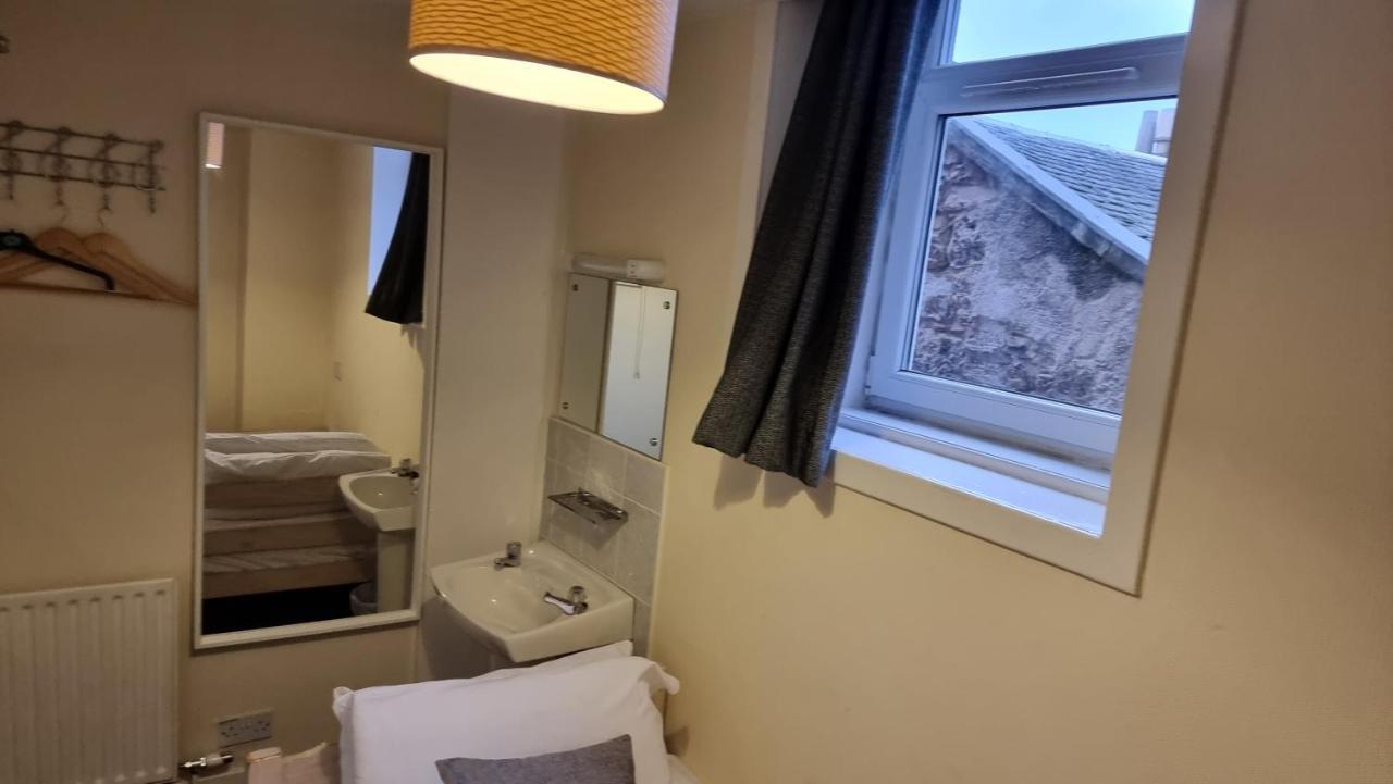 Hampton Court Guesthouse - City Centre Glasgow Bagian luar foto